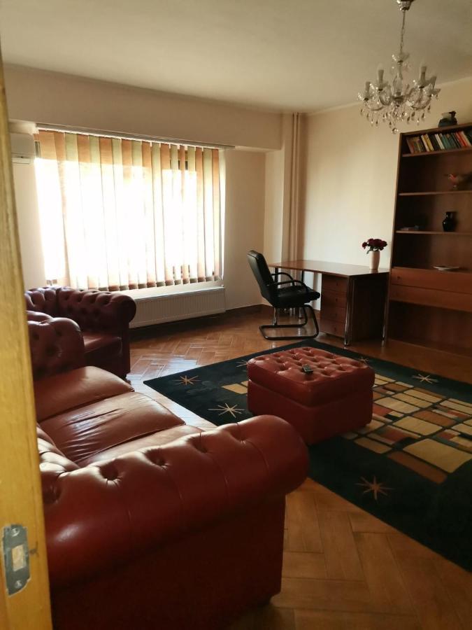 Apartament 2 Cu Centrala *